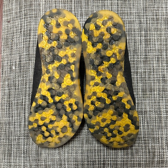 NOBULL Black and Yellow Patterned Shoes Size Women 7.5 Men 6 - Picture 6 of 6